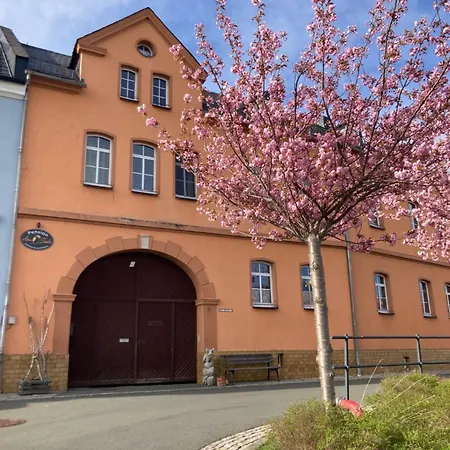 Pension Und Ferienwohnung Am Teich Schleiz Exterior photo